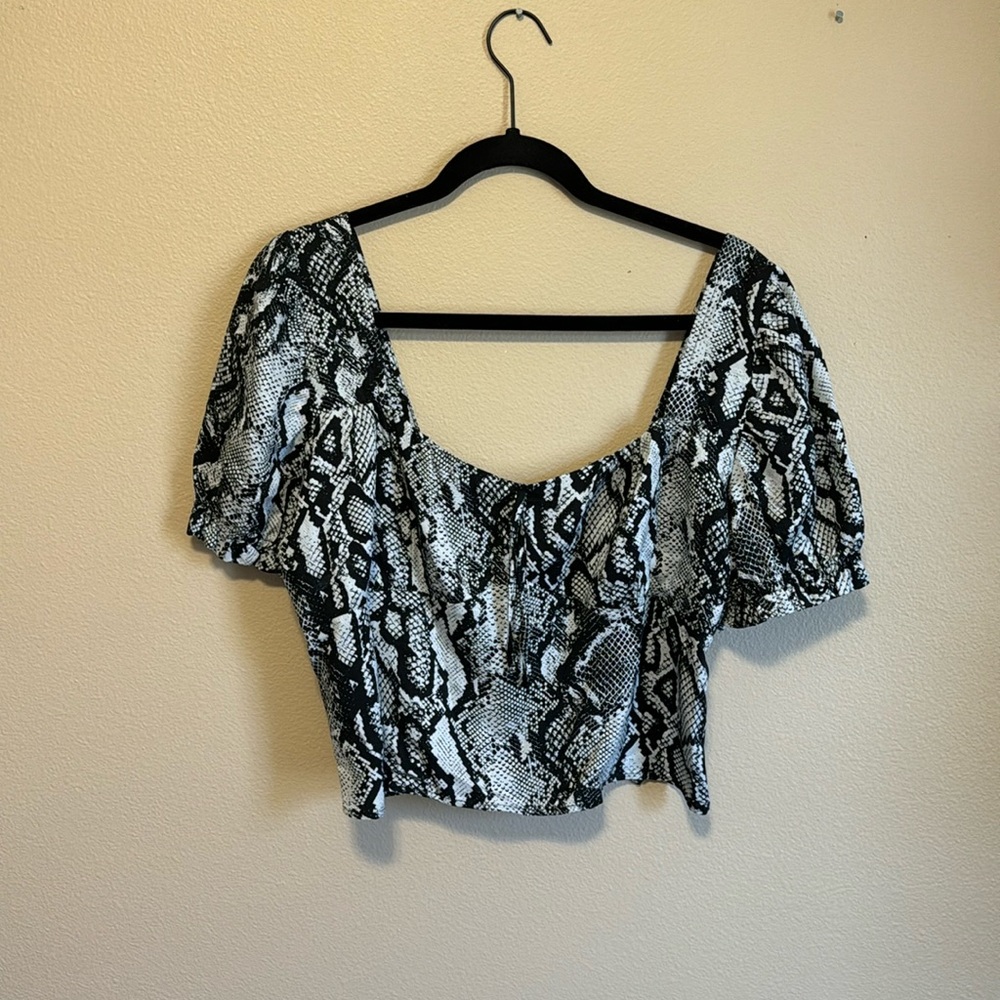 Urban Outfitters Crop
